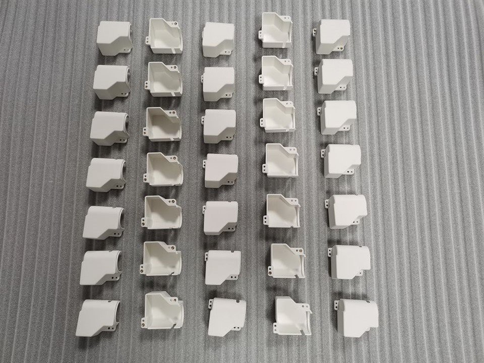 Cynhyrchu Plastig Cyfrol Isel